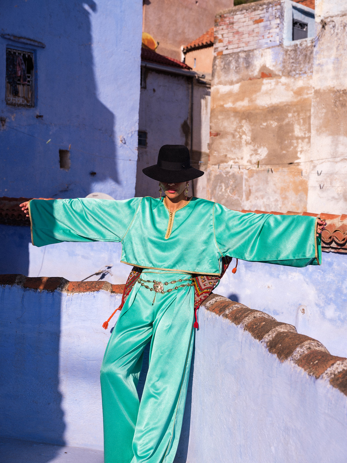 Akchour Crepe Cropped Top