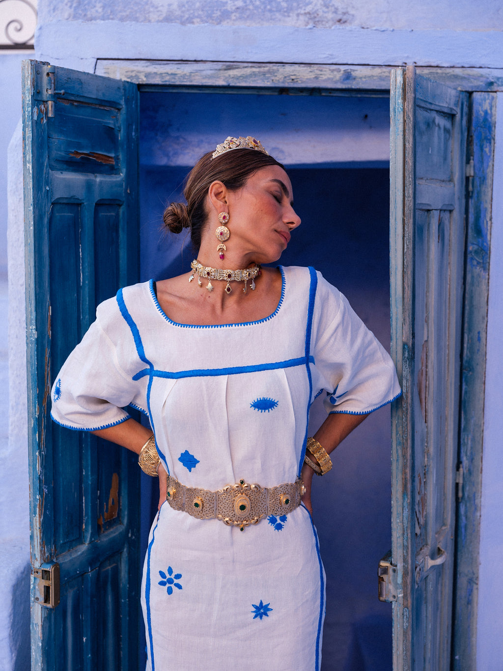 Aldjya Embroidered Linen Dress